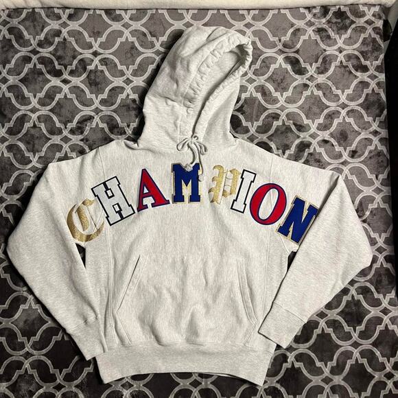 Champion Classic Hoodie Small Oversized Sweatshirt Big Spell Out Crispy Clean - Picture 1 of 7